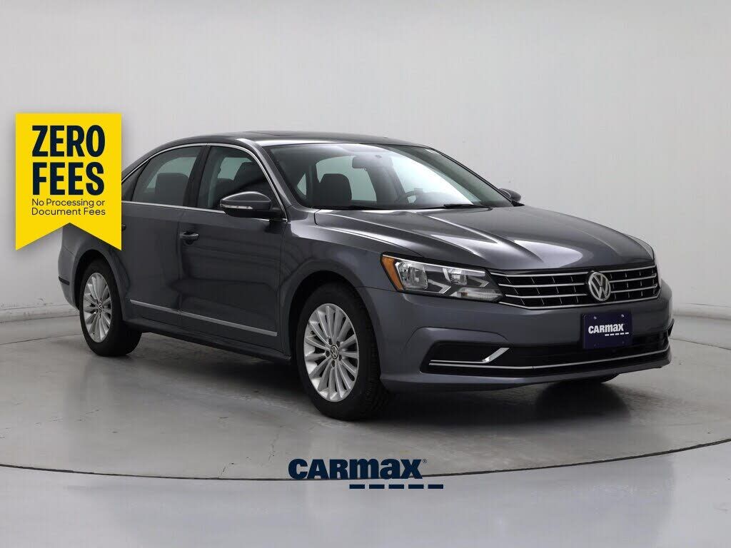2017 VOLKSWAGEN Passat