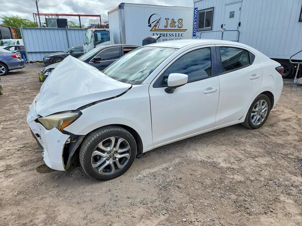 2016 TOYOTA Scion