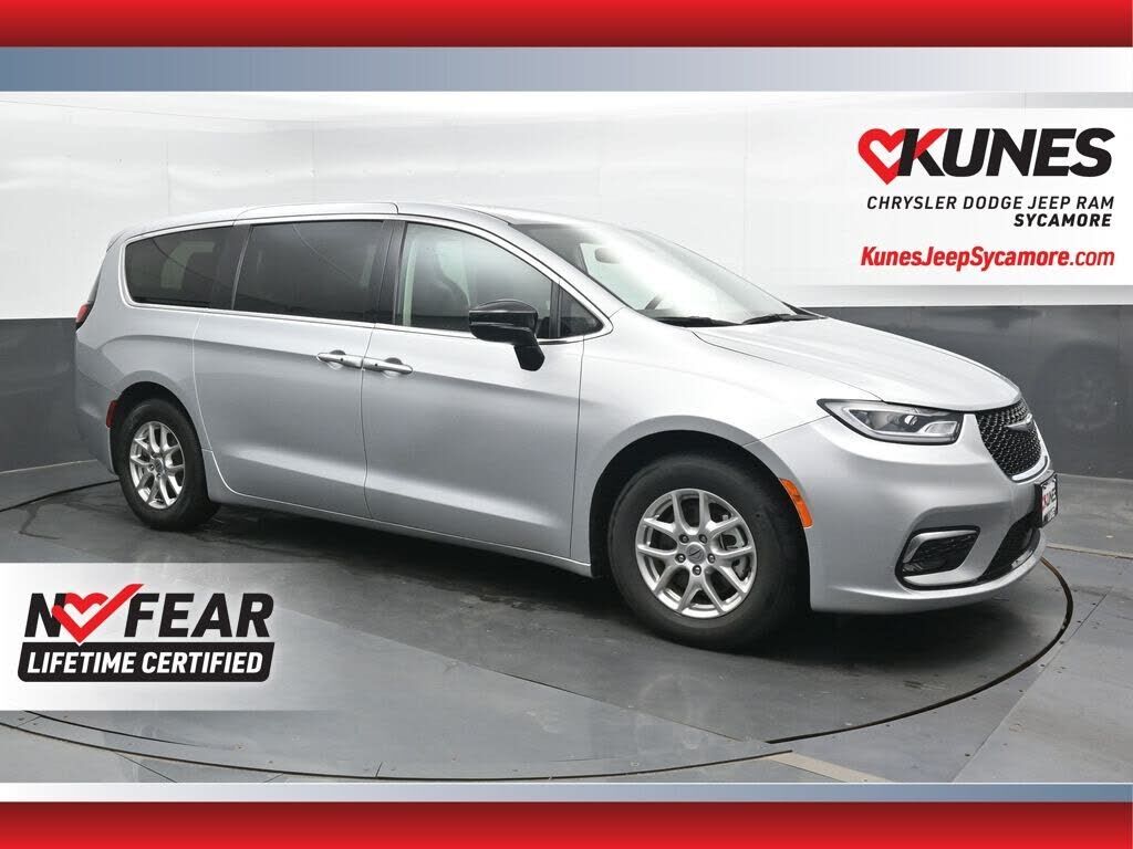 2024 CHRYSLER Pacifica