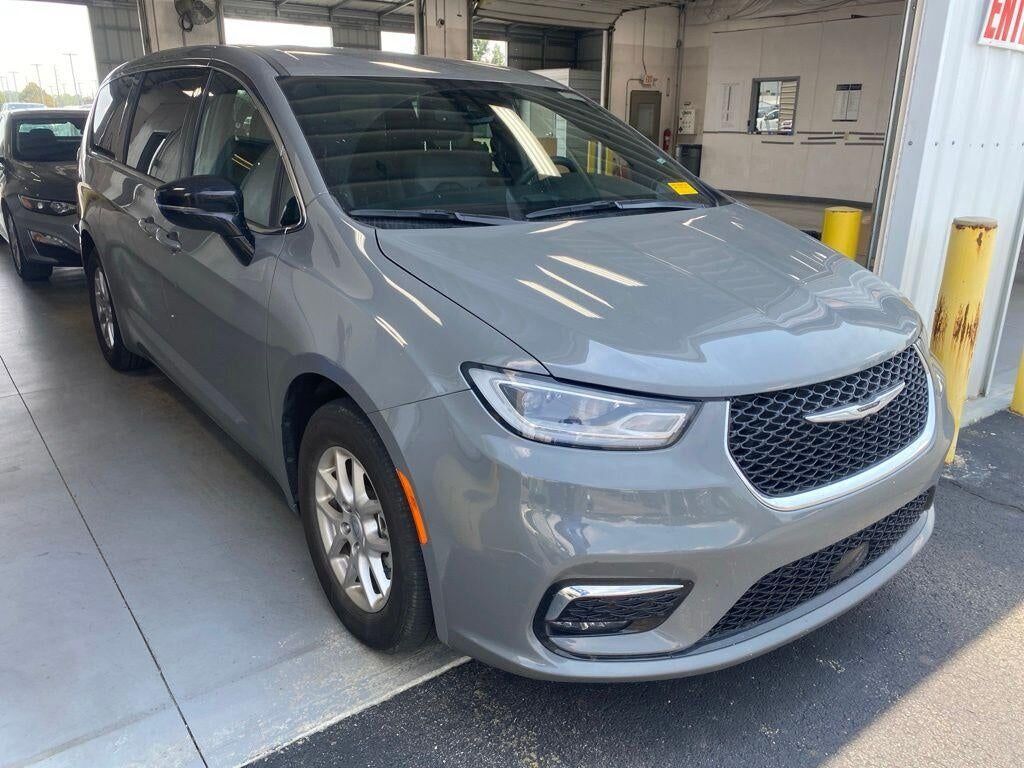 2025 CHRYSLER Pacifica