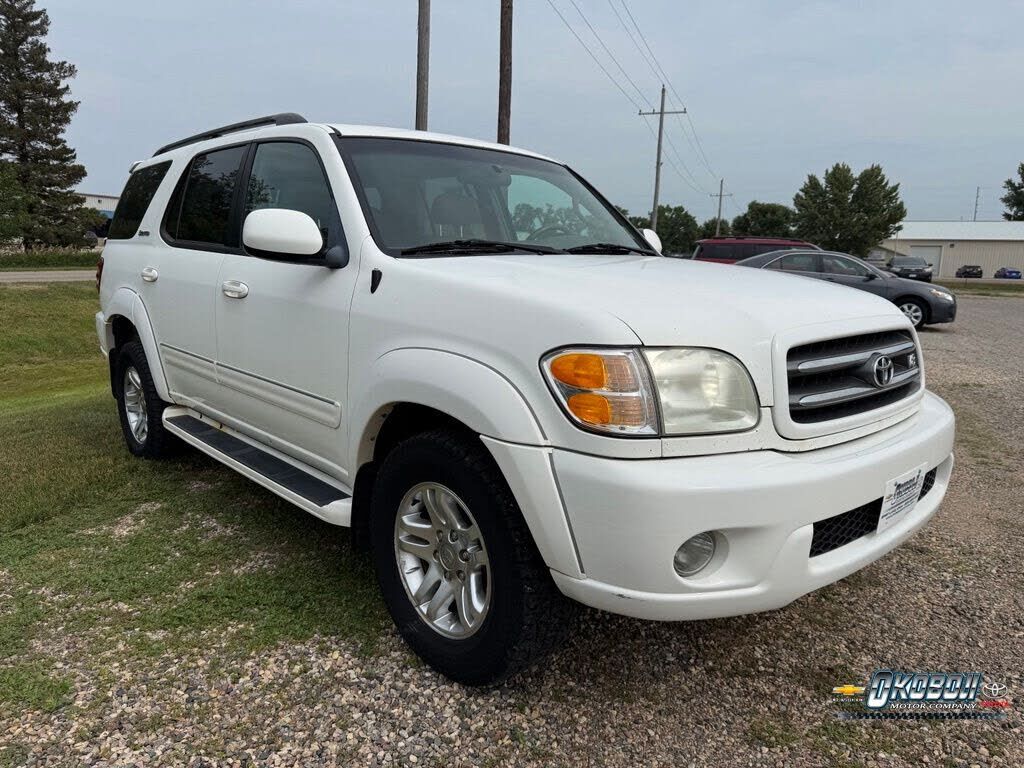 2004 TOYOTA Sequoia