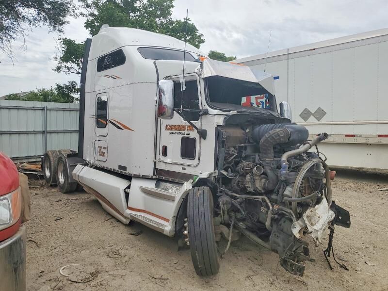 2014 KENWORTH T6 Series