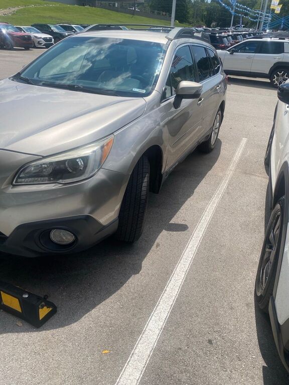 2016 SUBARU Outback