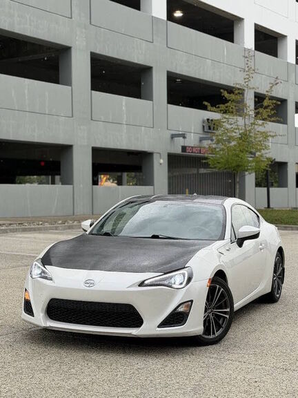 2014 TOYOTA Scion