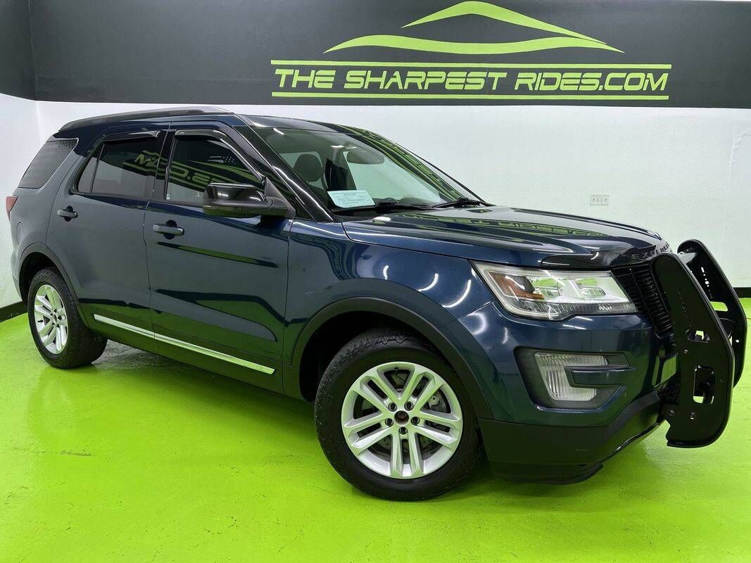 2017 FORD Explorer