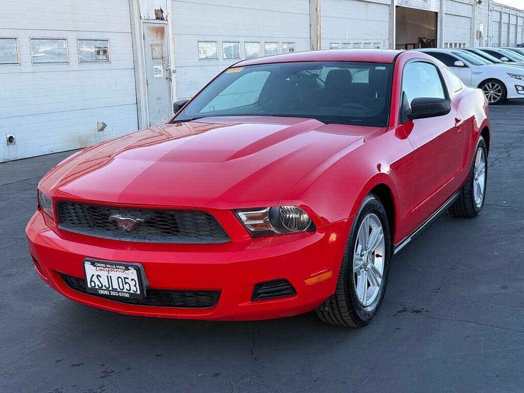 2011 FORD Mustang