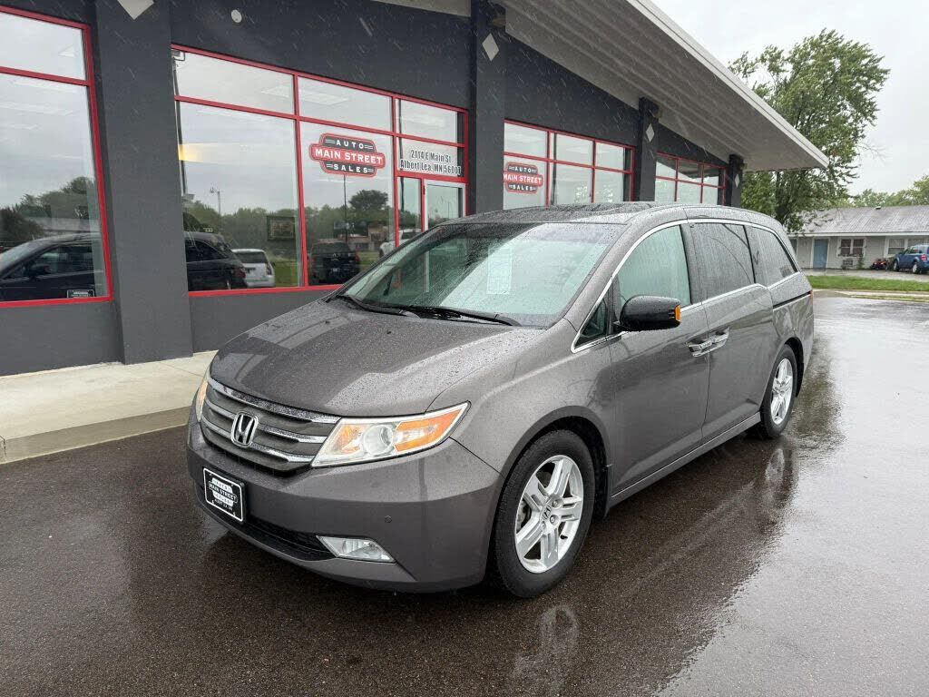 2011 HONDA Odyssey