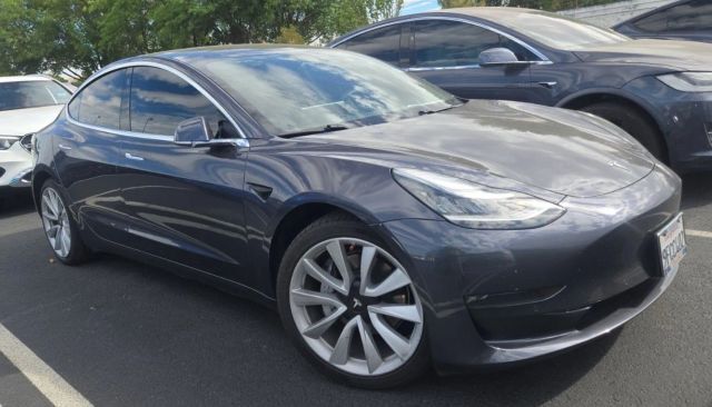 2020 TESLA Model 3