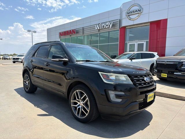 2017 FORD Explorer