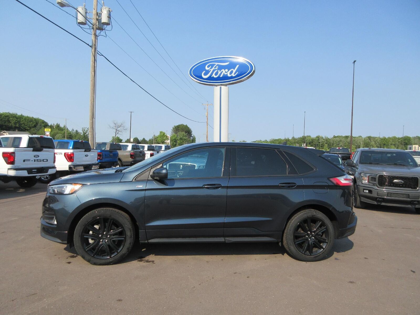 2023 FORD Edge