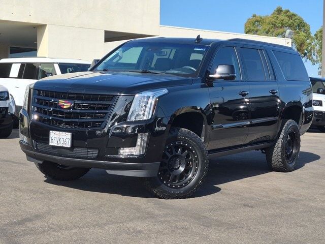 2018 CADILLAC Escalade ESV