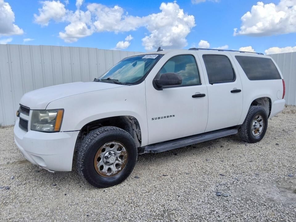 2013 CHEVROLET Suburban