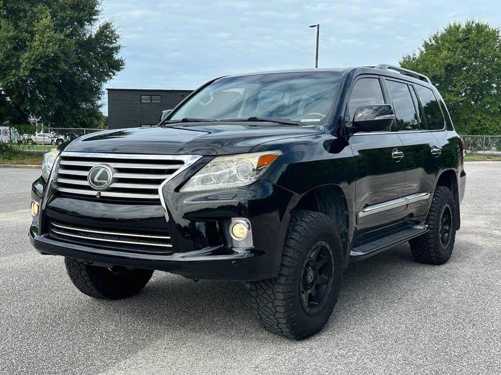 2013 LEXUS LX