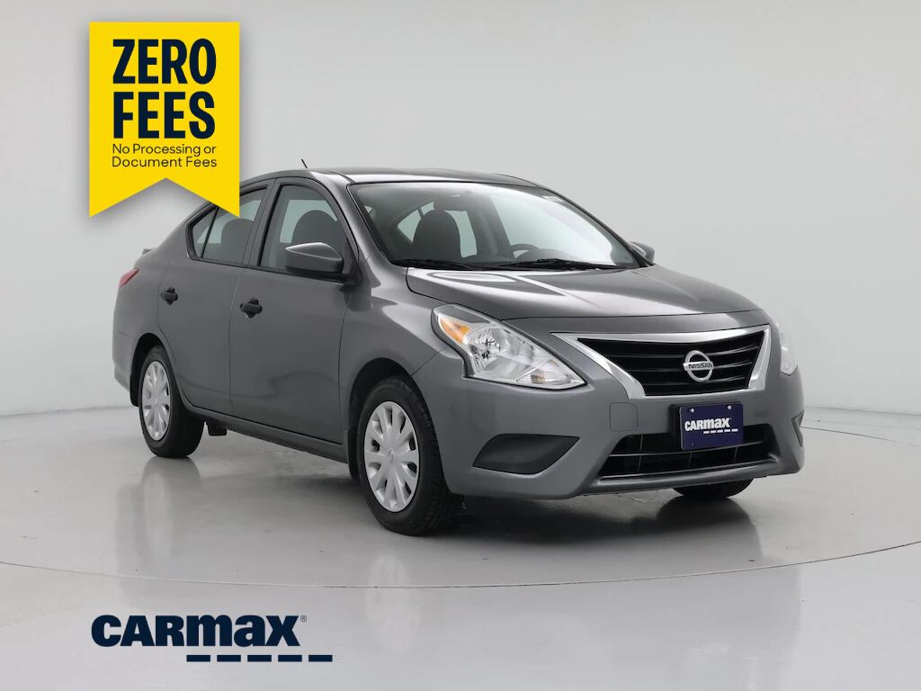 2017 NISSAN Versa
