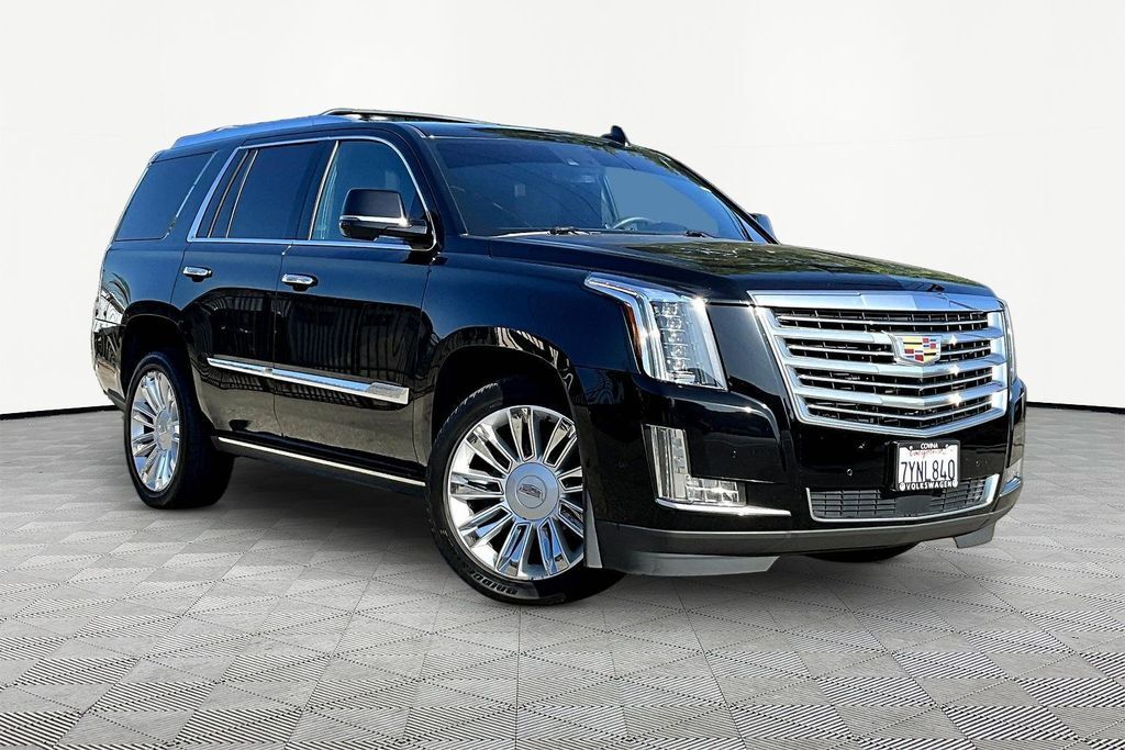 2017 CADILLAC Escalade