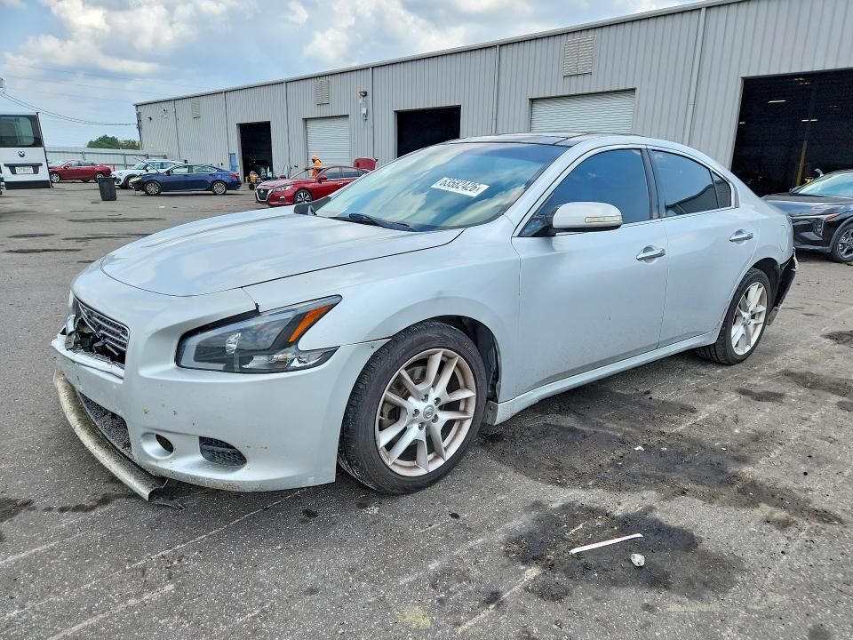 2011 NISSAN Maxima