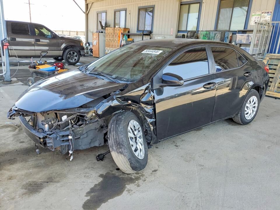 2018 TOYOTA Corolla