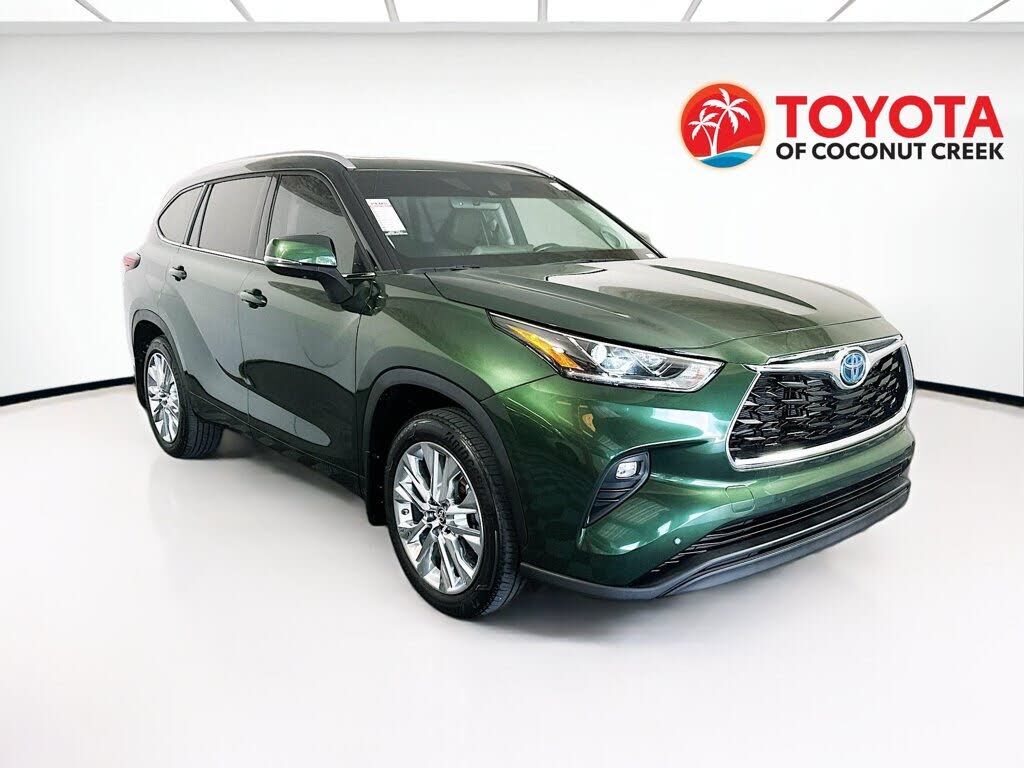 2024 TOYOTA Highlander
