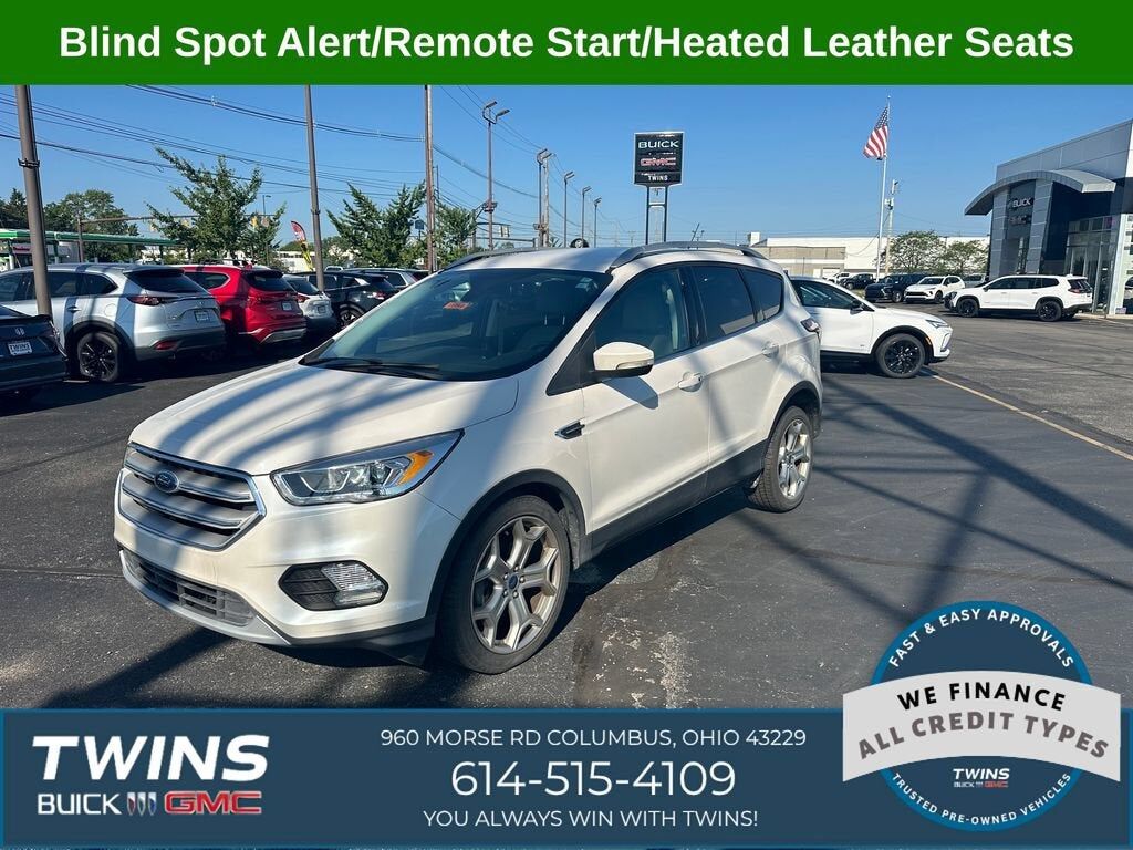 2017 FORD Escape