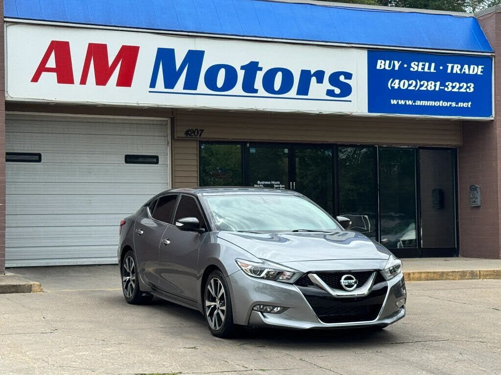 2017 NISSAN Maxima