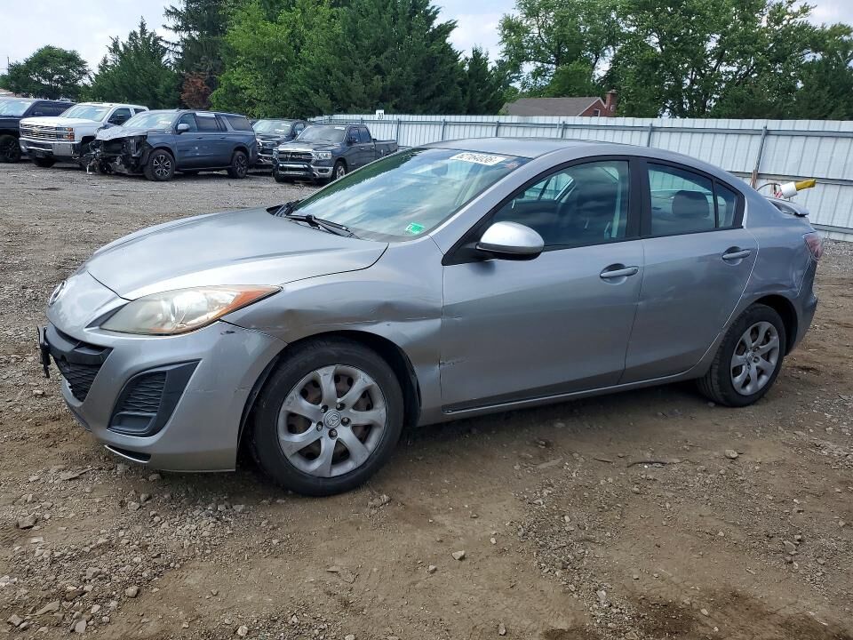 2010 MAZDA Mazda3