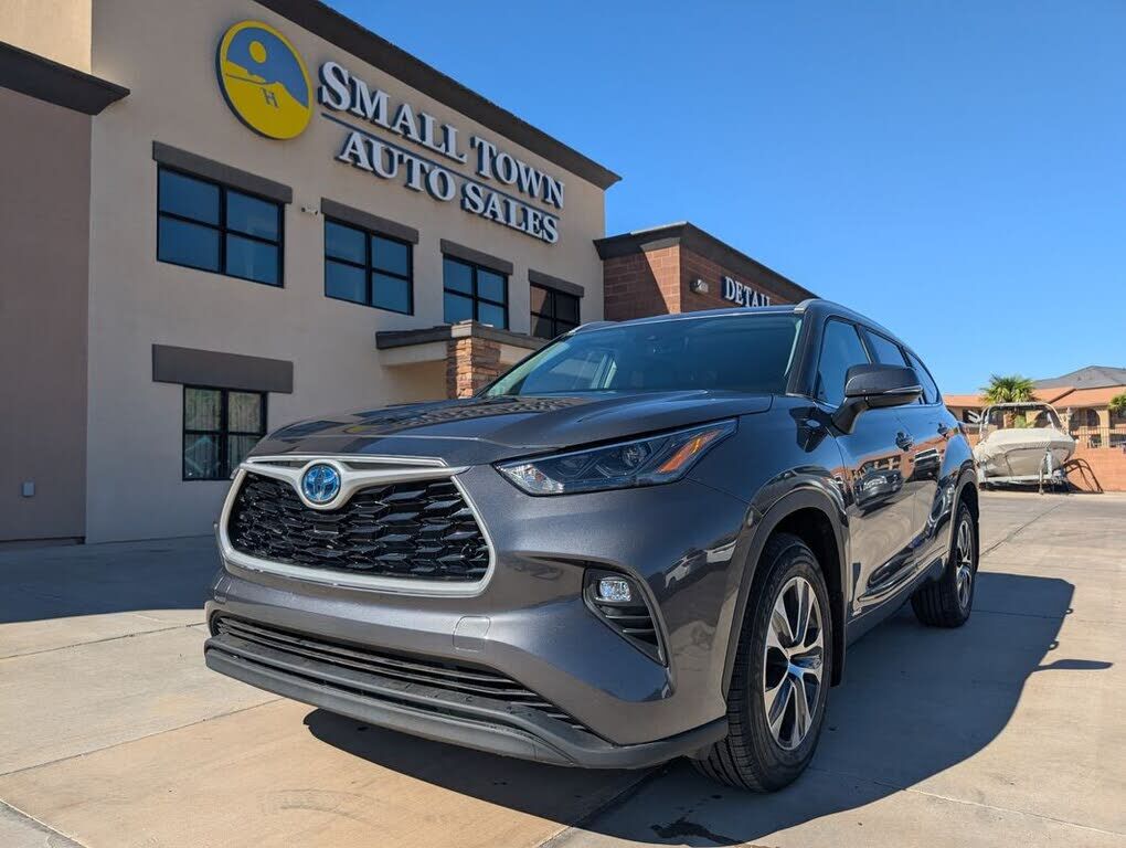 2023 TOYOTA Highlander