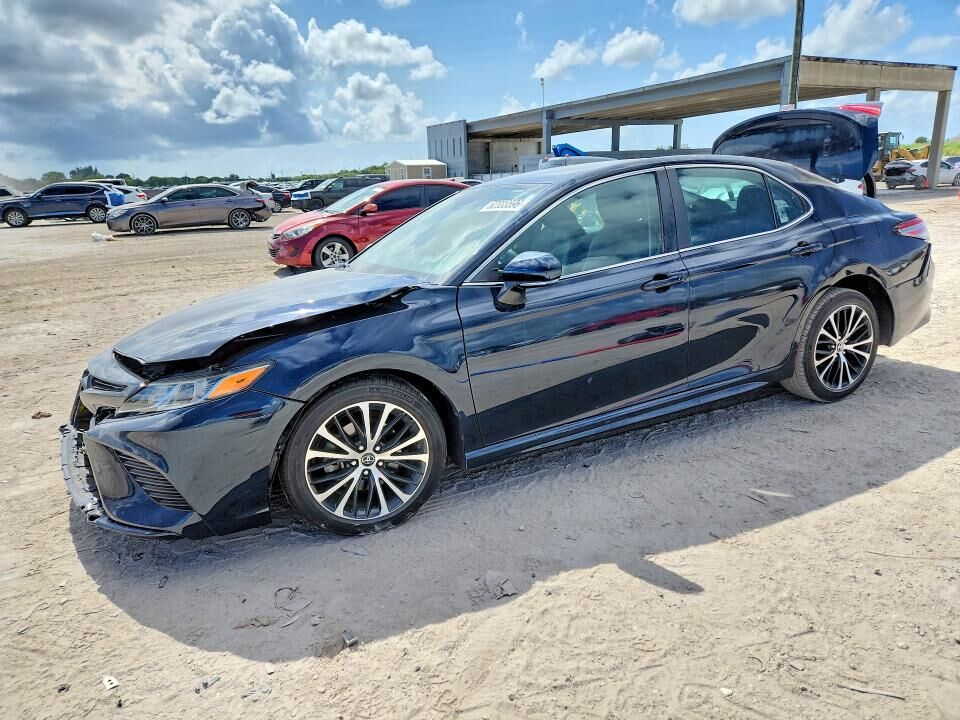 2019 TOYOTA Camry