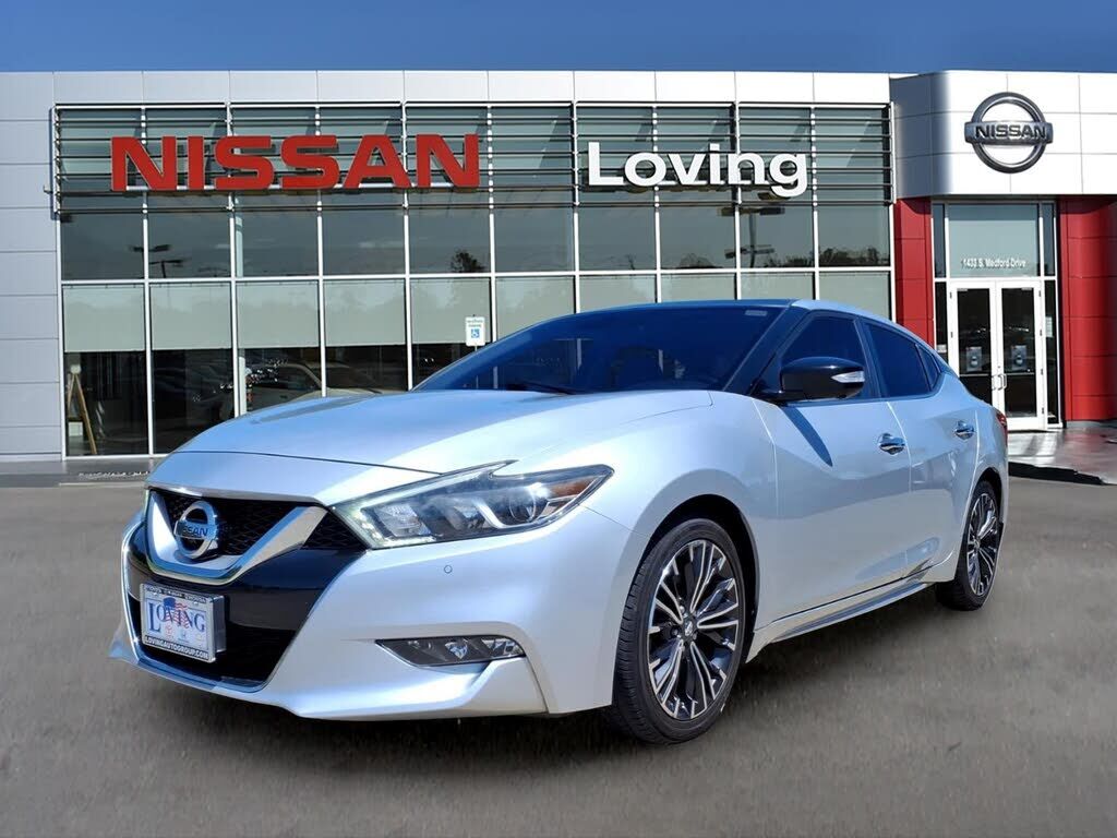 2017 NISSAN Maxima