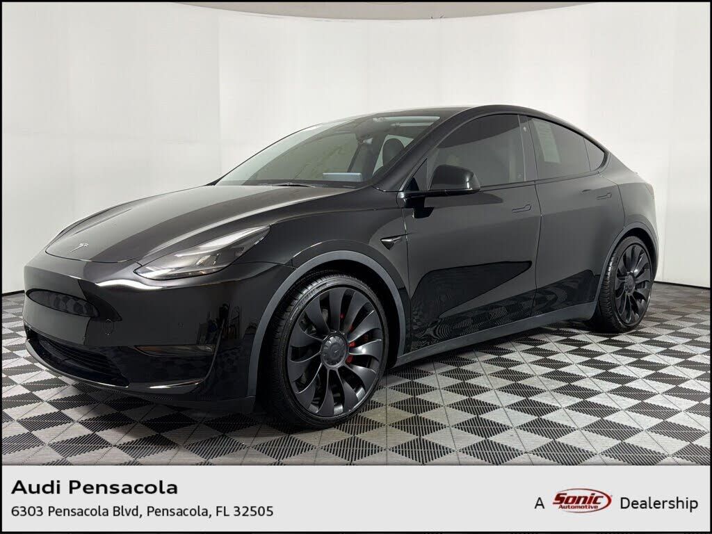 2022 TESLA Model Y