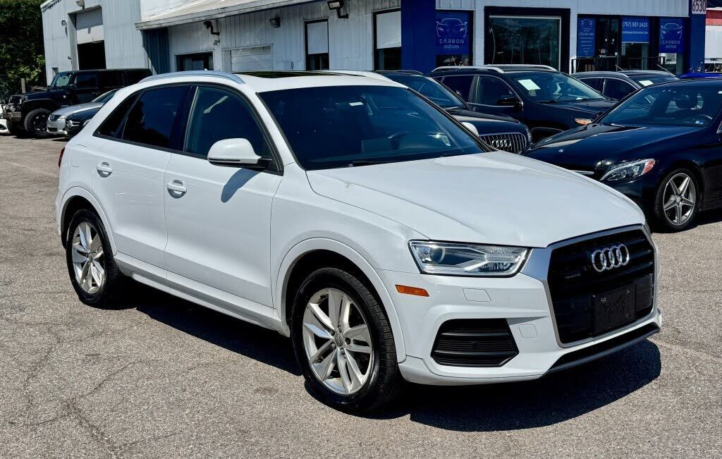 2017 AUDI Q3