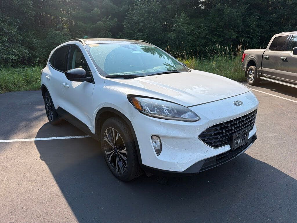 2022 FORD Escape