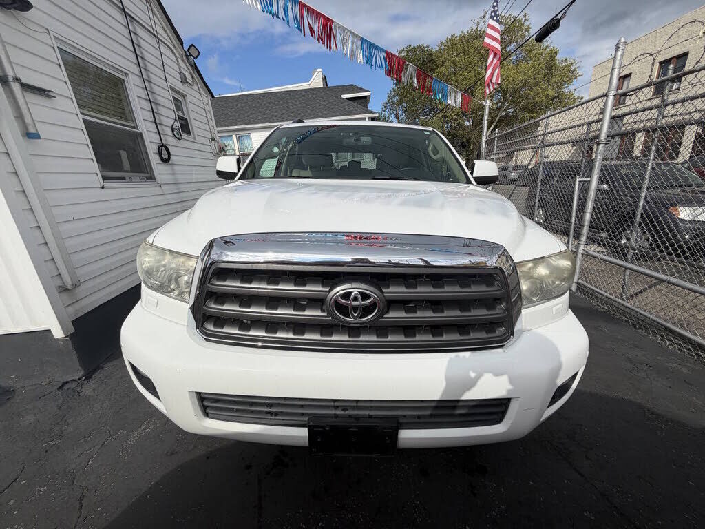 2016 TOYOTA Sequoia