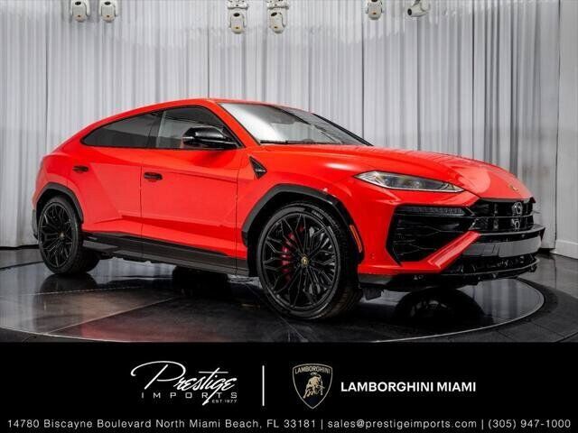 2025 LAMBORGHINI URUS