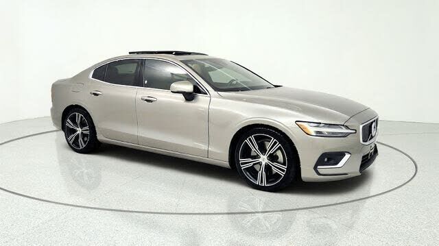 2019 VOLVO S60