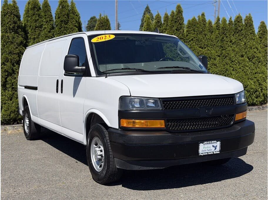 2023 CHEVROLET Express