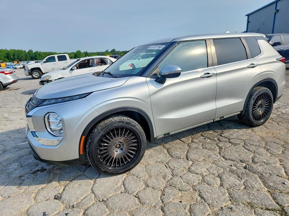2022 MITSUBISHI Outlander