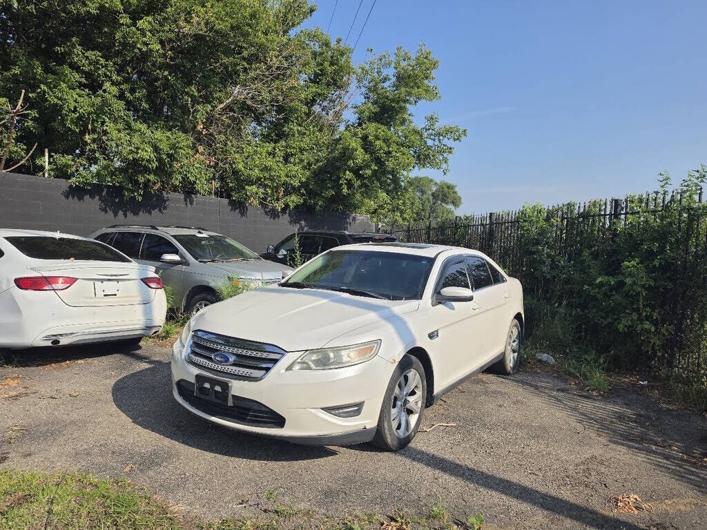 2011 FORD Taurus