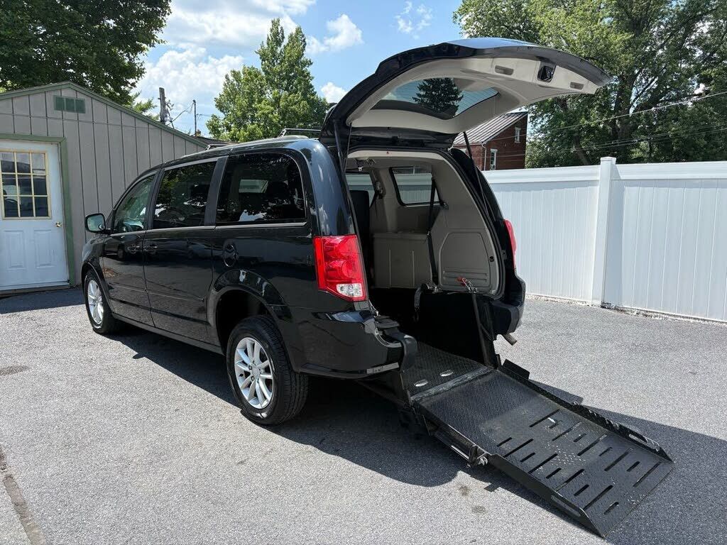 2014 DODGE Grand Caravan