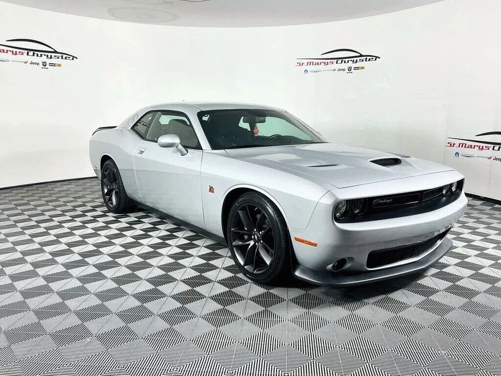 2019 DODGE Challenger