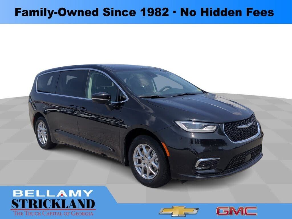 2023 CHRYSLER Pacifica