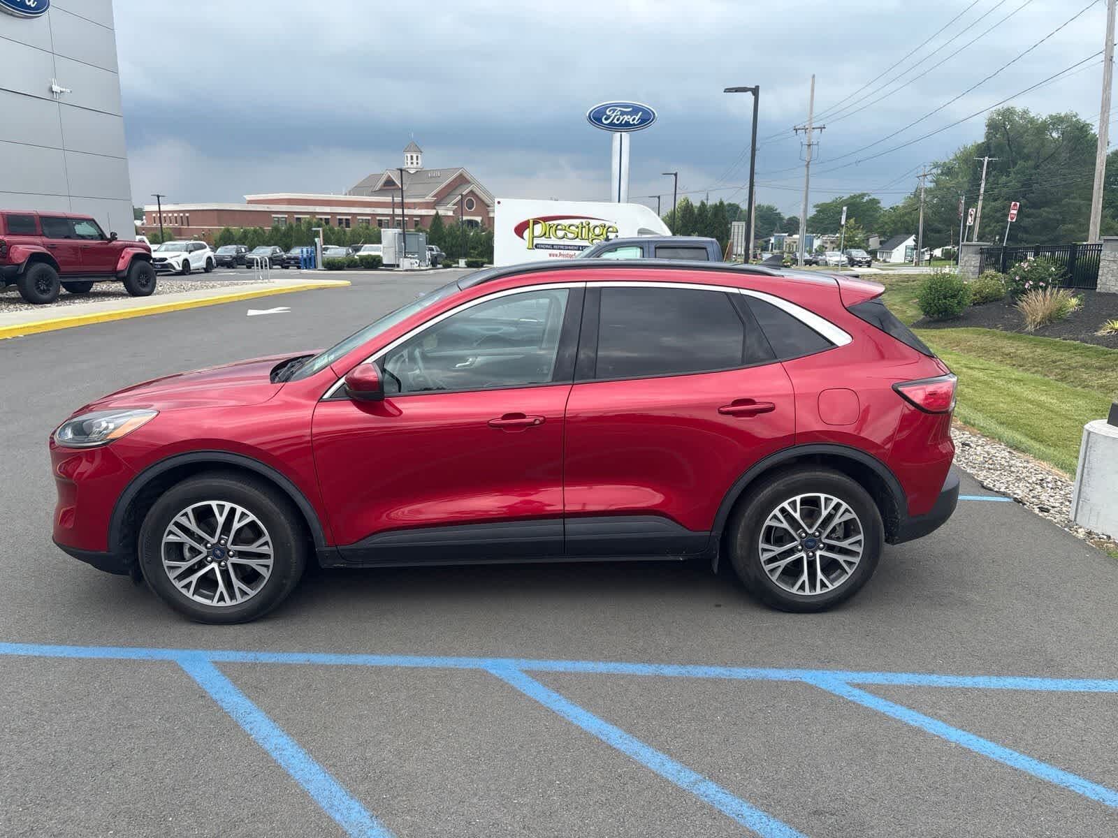 2020 FORD Escape
