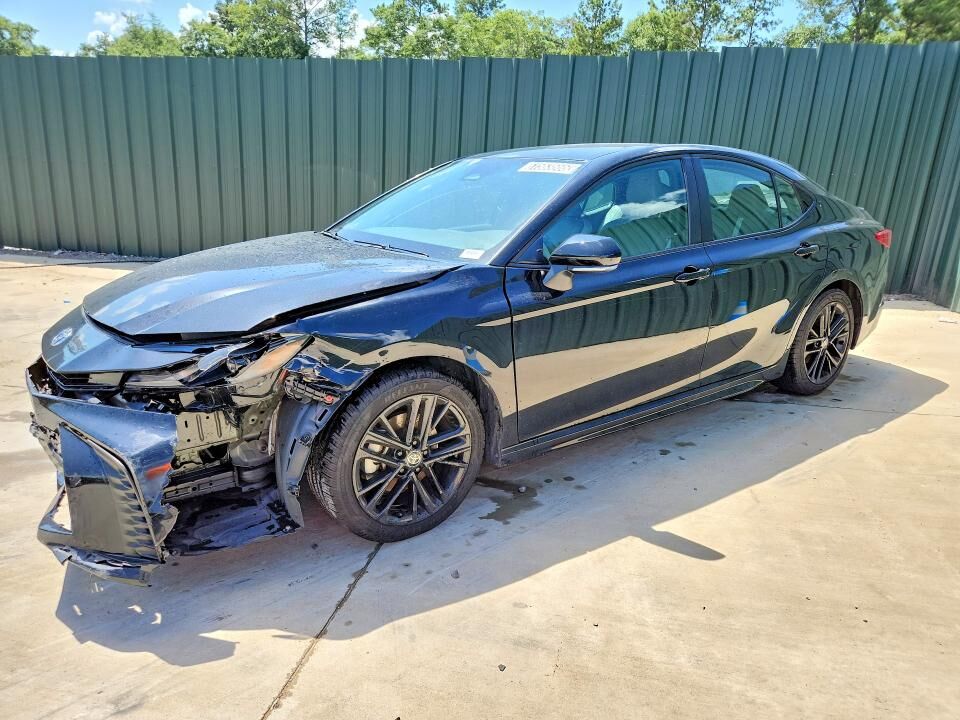 2025 TOYOTA Camry