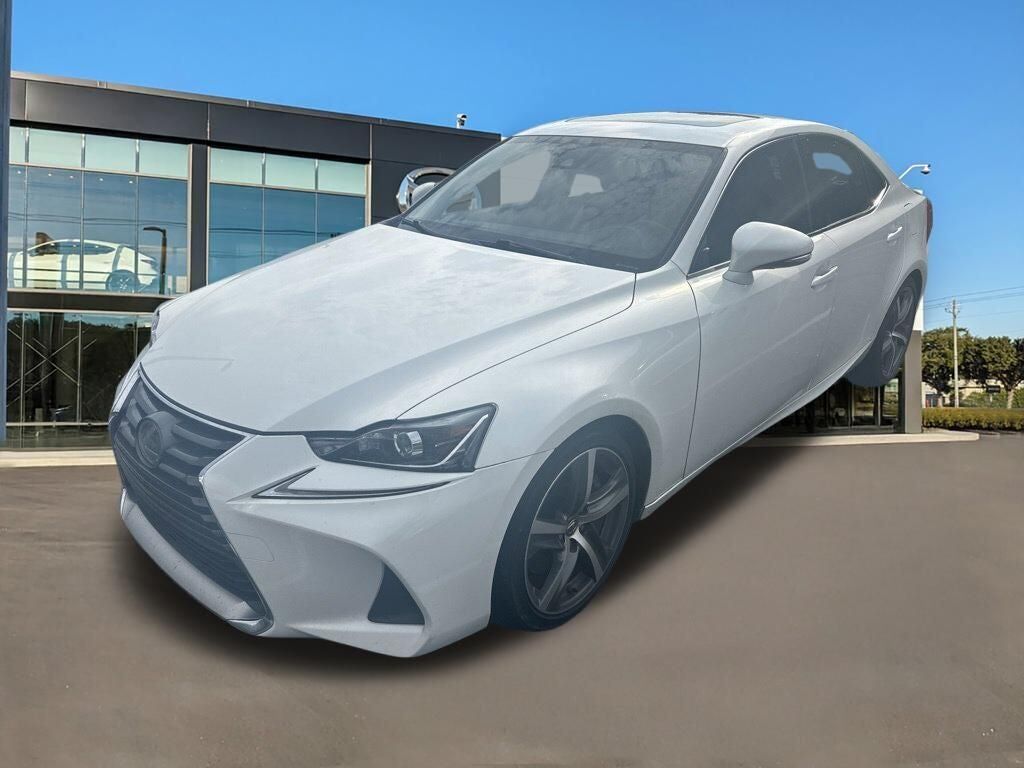 2018 LEXUS IS