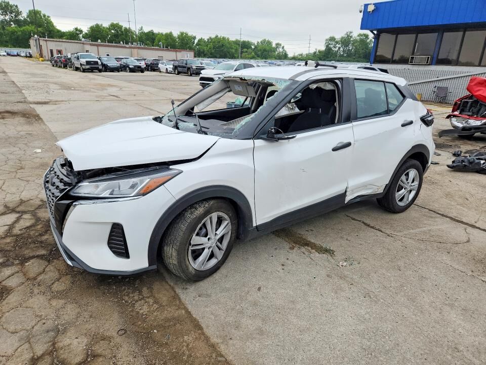 2023 NISSAN Kicks
