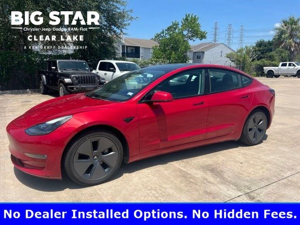 2022 TESLA Model 3