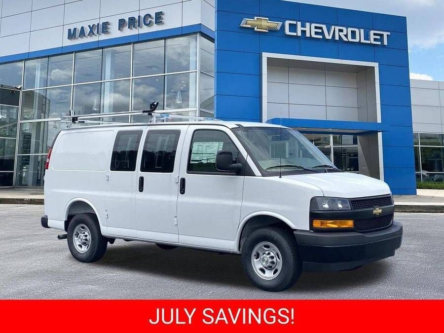 2026 CHEVROLET Express