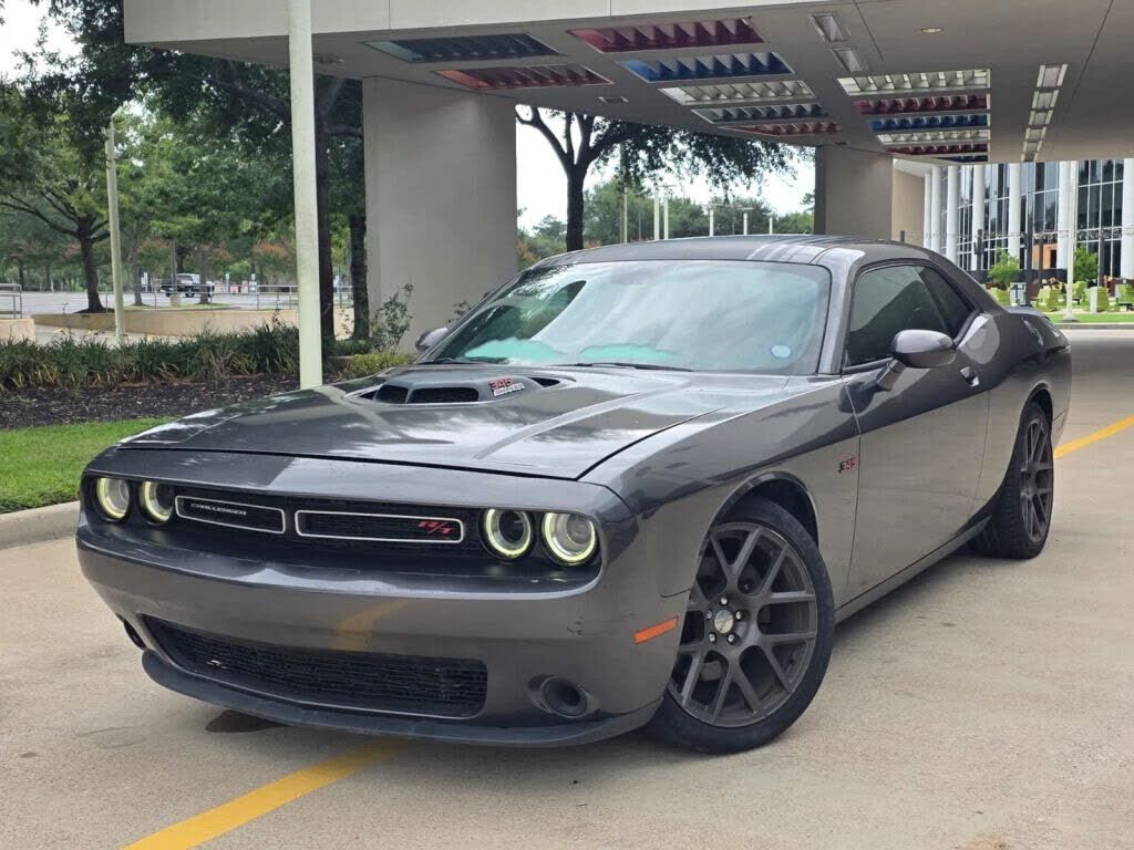 2016 DODGE Challenger