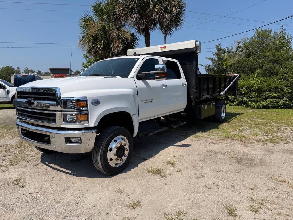 2022 GMC Silverado Medium Duty