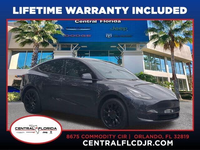 2024 TESLA Model Y