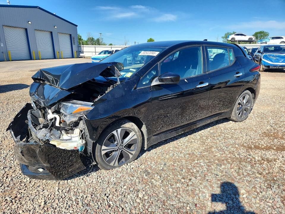 2022 NISSAN Leaf